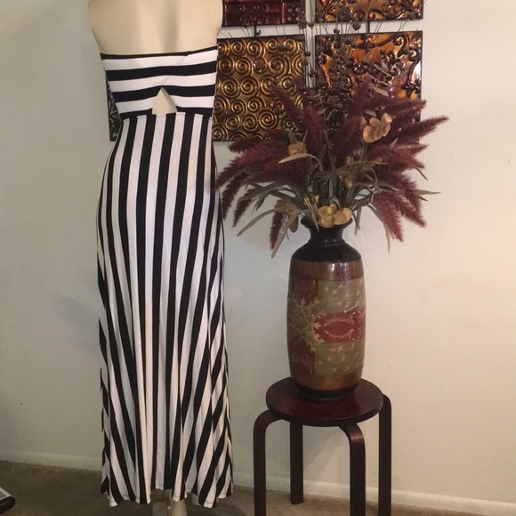 Mossimo - Picture 4 of 7